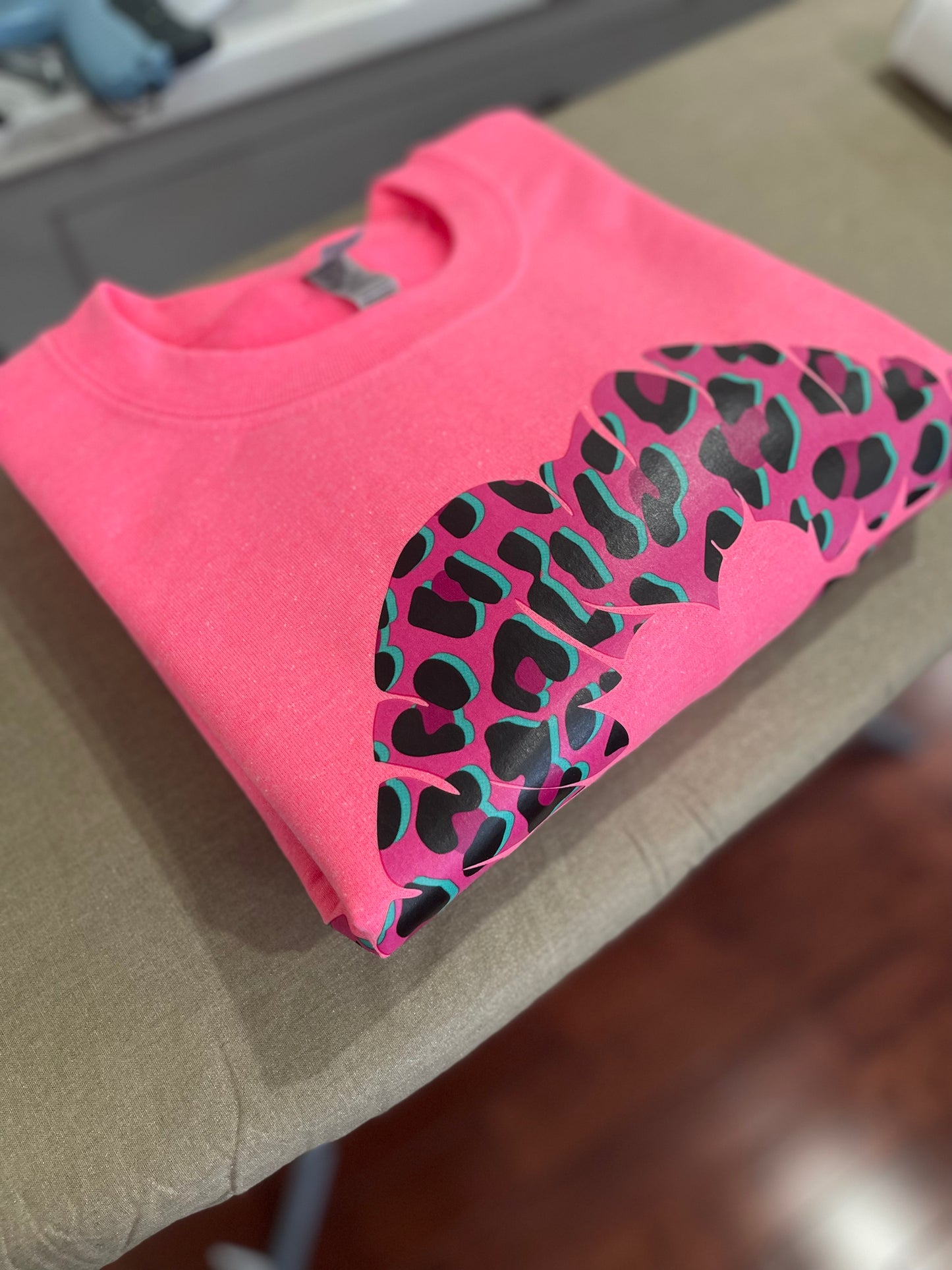 Pink/Black Cheetah Lips
