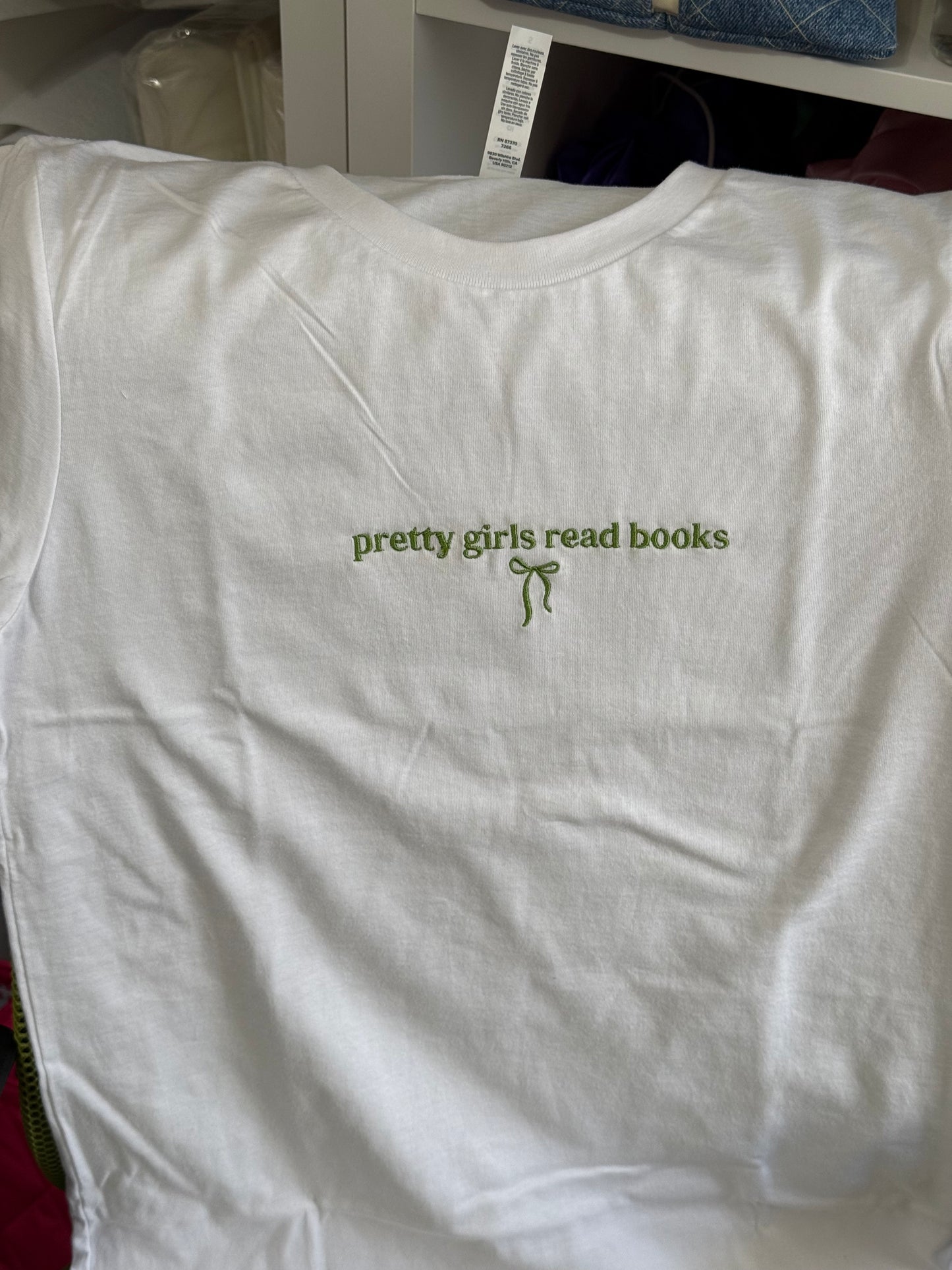 Pretty Girls Read Books-TShirts